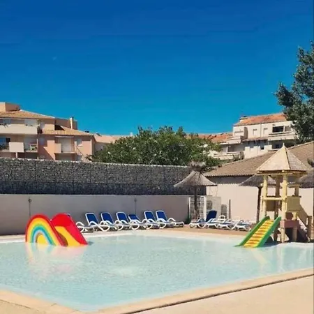 Mobilehome 8 Personnes Avec Clim Situe Au Camping L'elysee Grau Du Roi Vagues Oceanes By Capfun Le Grau-du-Roi